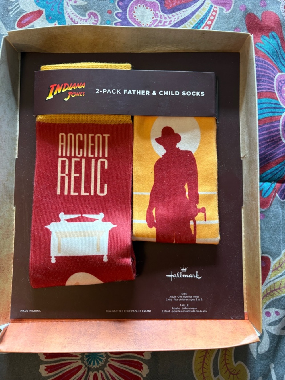Hallmark Indiana Jones 2-Pack Socks — Red & Yellow